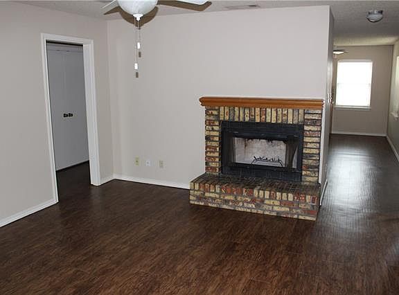 4th image of 923 Kilkenny Ct