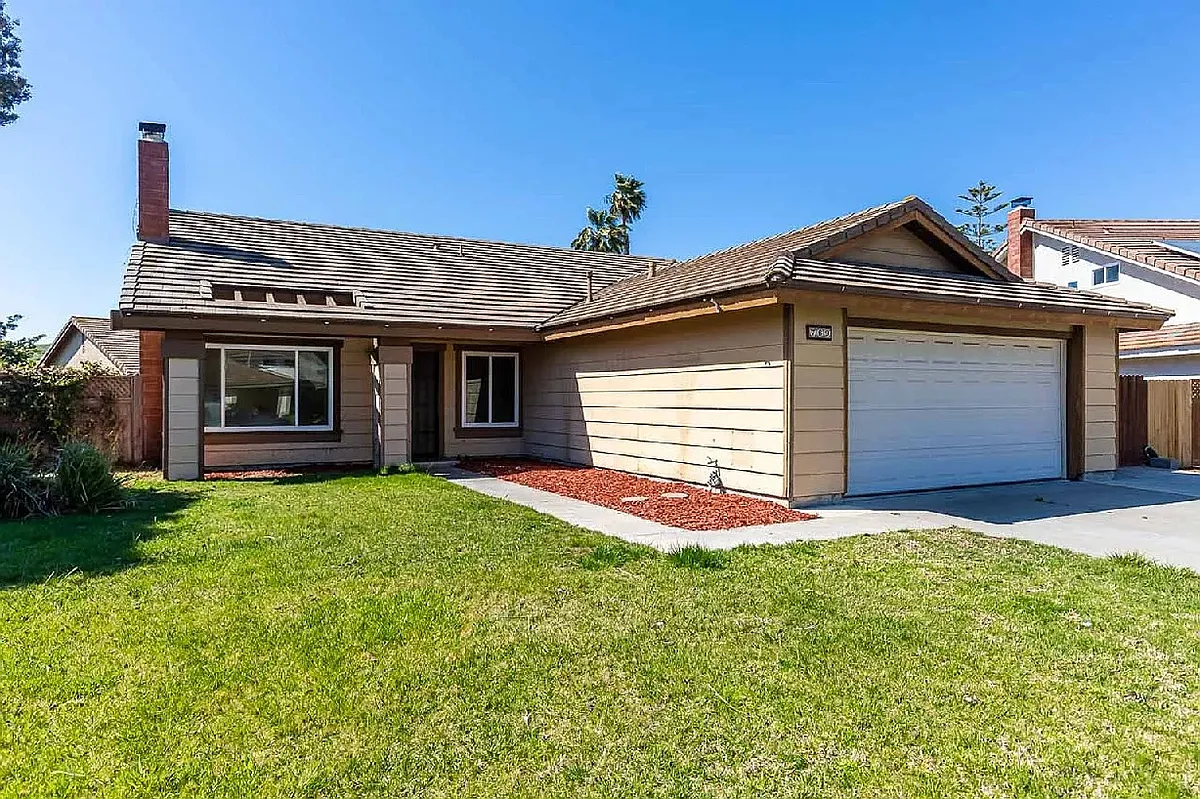 Building Photo - 769 Point Arguello