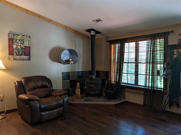 4th image of 13563 Candy Ln