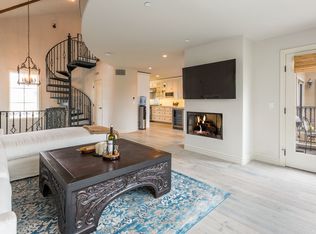 837 18th St APT 3, Santa Monica, CA 90403