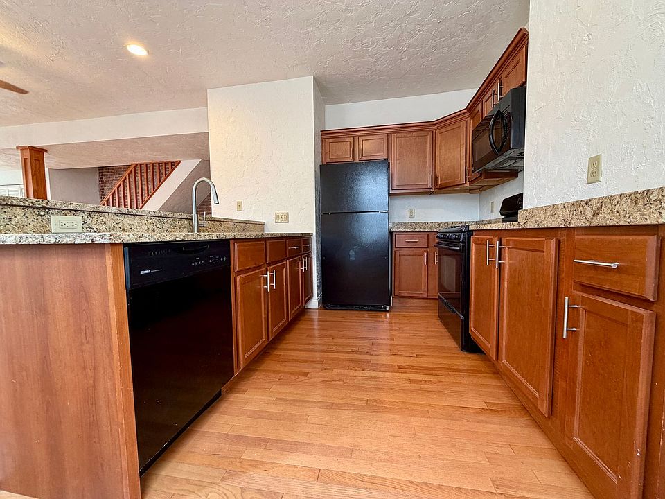 1st image of 709 Bellefonte St #801