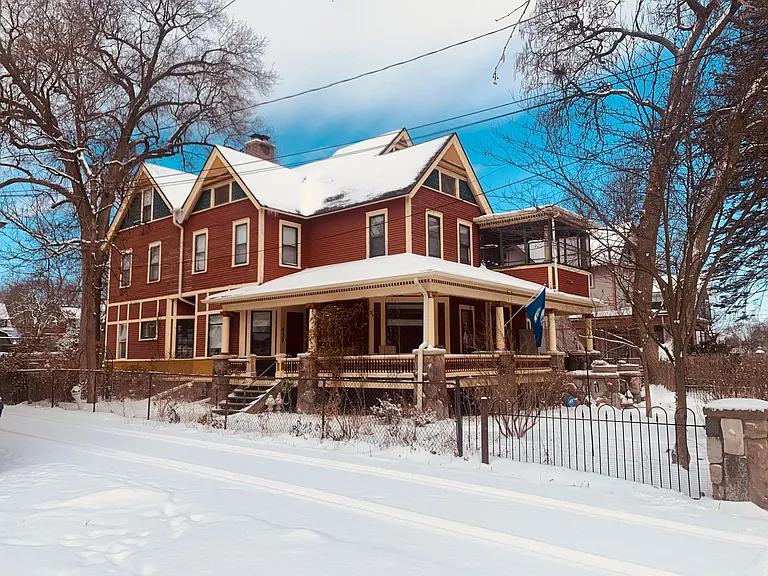 441 Woodward Ave #B — Photo 32