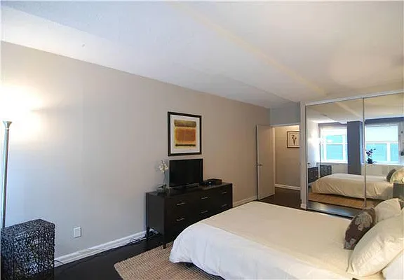 Rented by Global Realty Opportunities | media 42