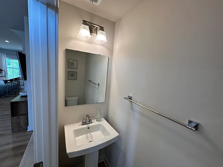 402 Big Woods Dr — Photo 5