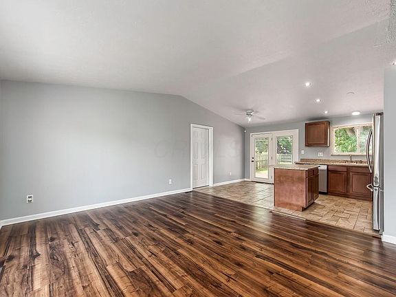 4th image of 5286 Parkline Dr