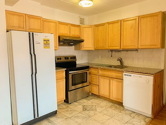 2nd image of 76-01 113th St #4B