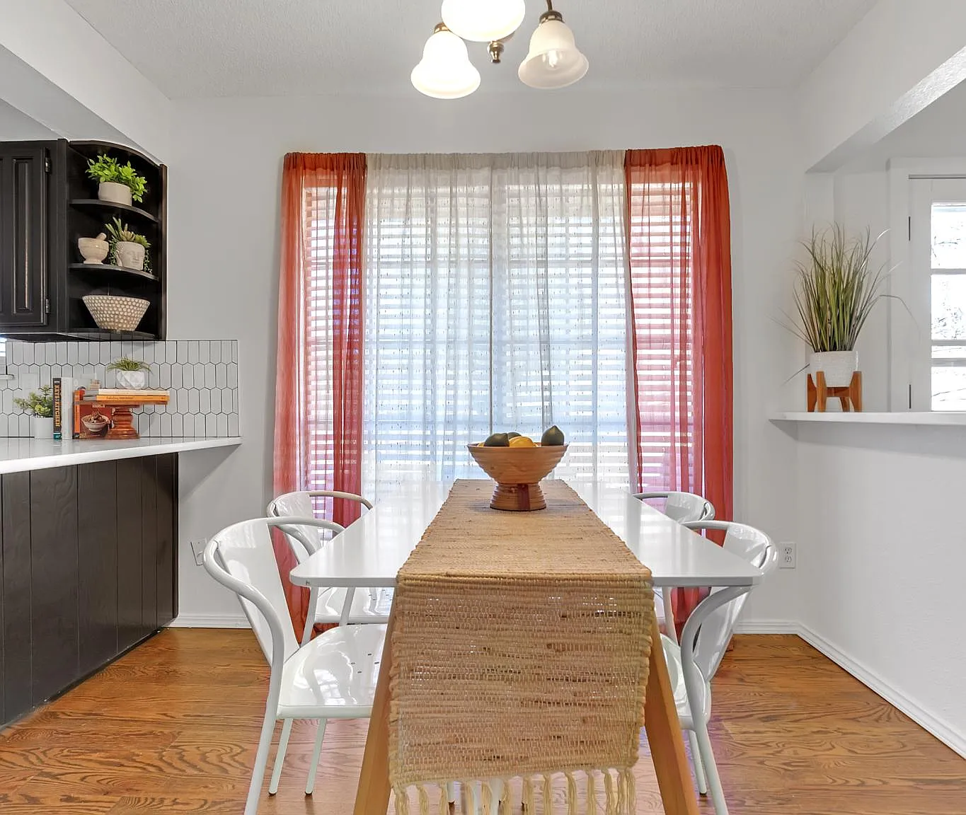 4 bed, 2511 sqft, $7,500 — Photo 4