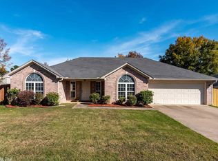 3014 Ozark Dr, Bryant, AR 72022