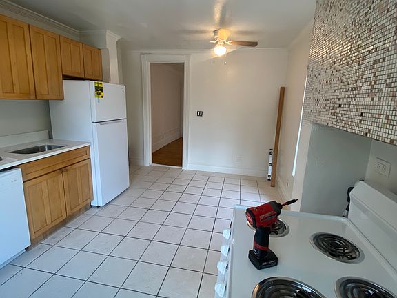 5th image of 452 W 57th St APT 5E