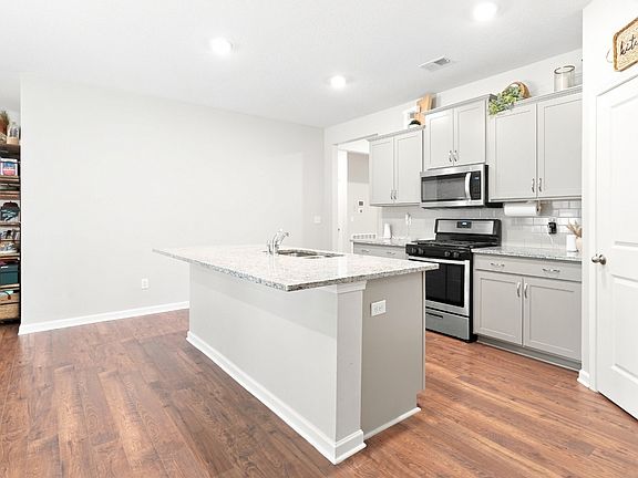 5th image of 5163 Shellback Dr