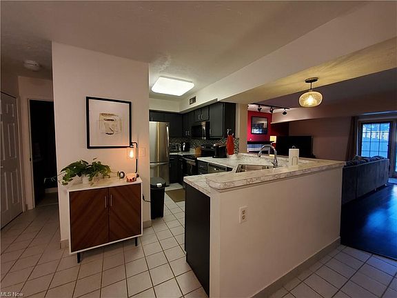 4th image of 16353 Emerald Point #6353