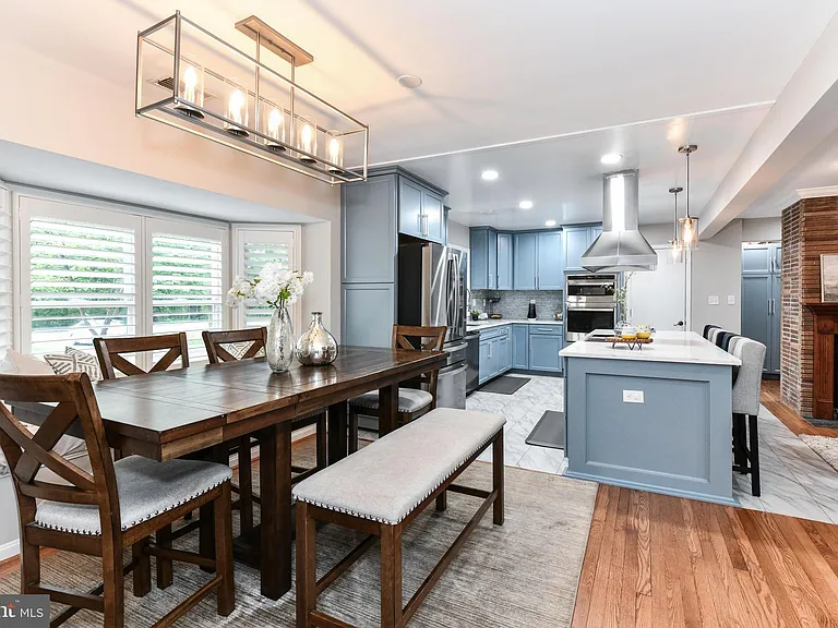 14 Oak Ln — Photo 8