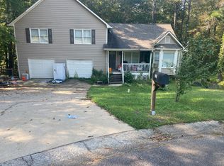 321 Oak Landing Cir, Douglasville, GA 30134