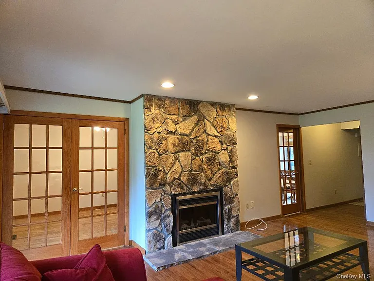 731 Panorama Dr — Photo 7