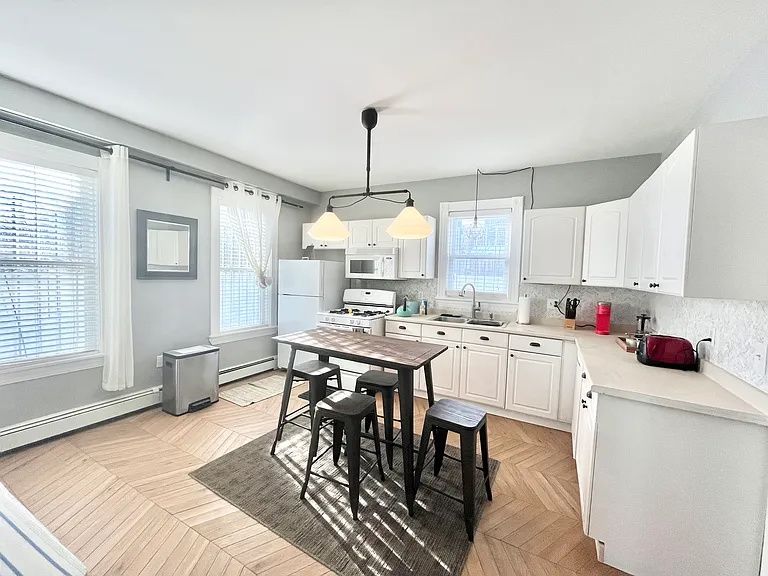 2 Gore St #1 — Photo 1