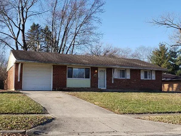 4 Baker Ct, Dayton, OH 45426