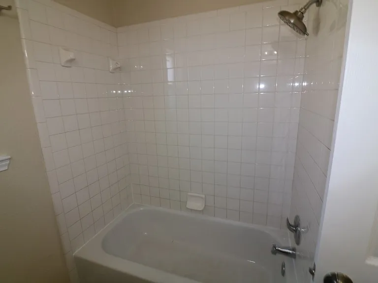 4304 Captain Dr — Photo 15