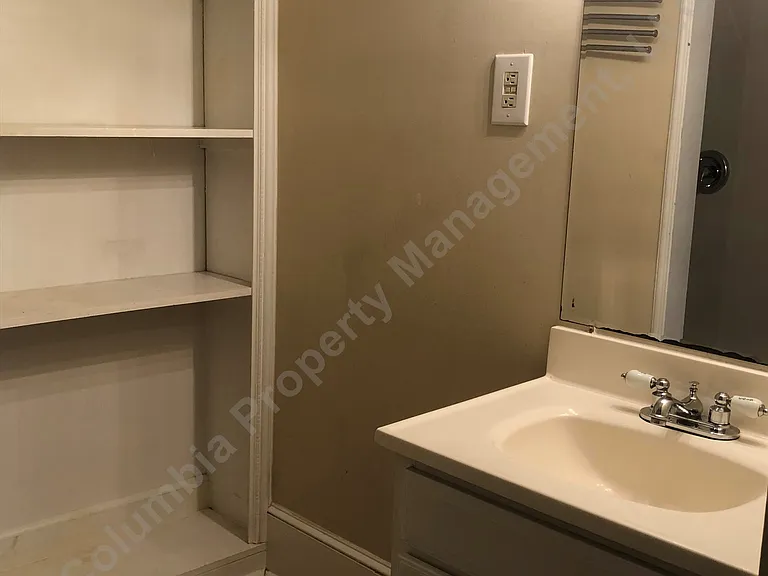 3115 Rosewood Dr #A — Photo 2