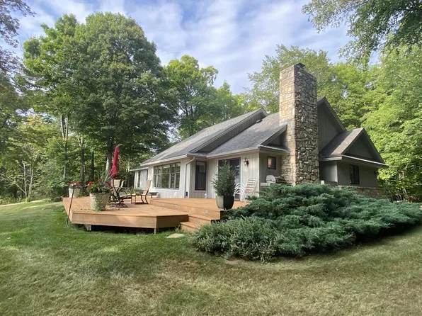 11665 Beach Rd, Sister Bay, WI 54234