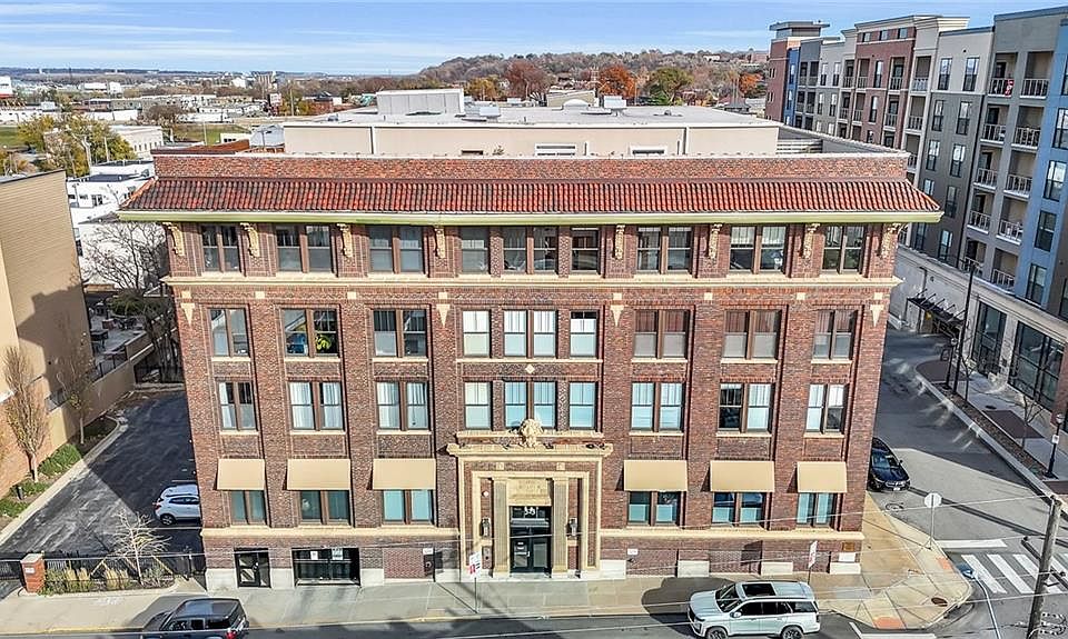1st image of 523 Grand Blvd APT 4E