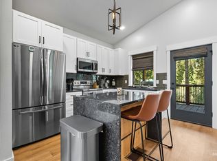 24 Rainbow Rdg, Garden Valley, ID 83622