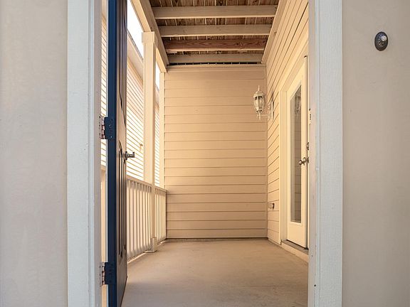 3rd image of 11665 NW 19th Pl