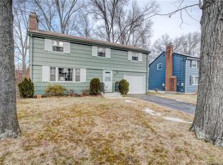 45 Shadow Ln, West Hartford, CT 06110