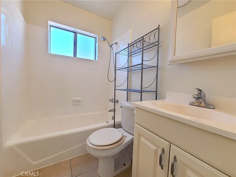 1304 E Central Ave — Photo 14