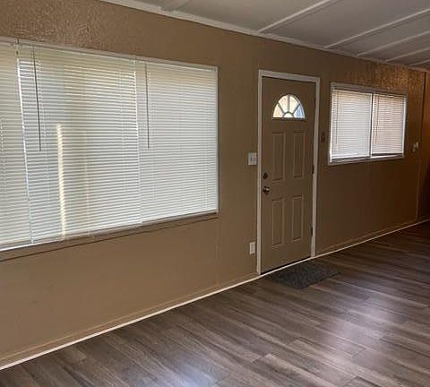 3rd image of 2809 Fielding Dr