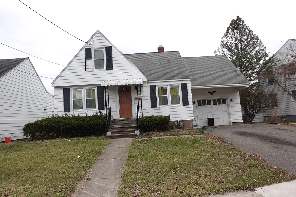 Building Photo - 57 Fowler Ave