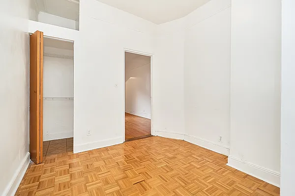 Rented by Compass | media 11