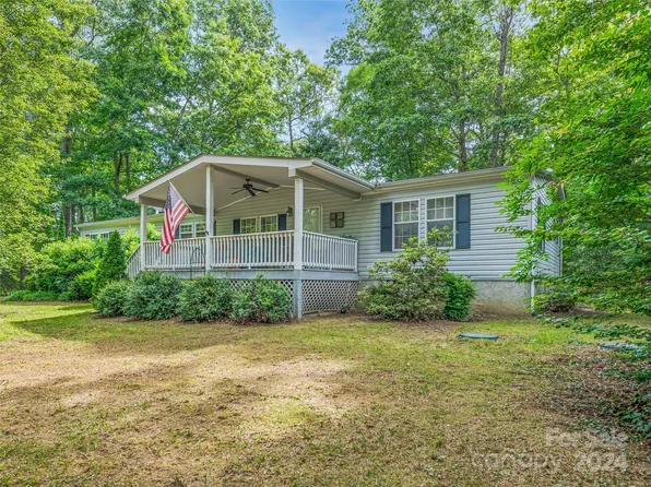 223 Kimberly Ann Dr, Hendersonville, NC 28792