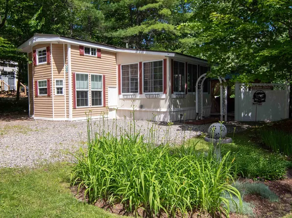 186 High Country Way #95, Holderness, NH 03245