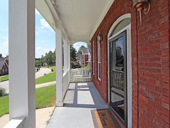 4th image of 3213 Haleys Way SE