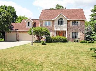10312 S Bay Dr, Laingsburg, MI 48848
