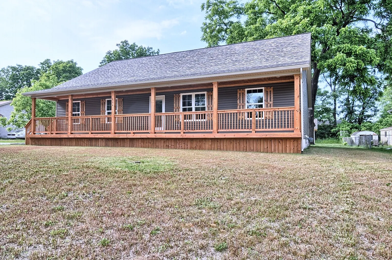 554 Snyder Rd photo 1