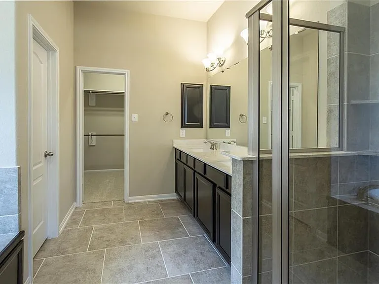 2622 Ivy Wood Ln — Photo 18