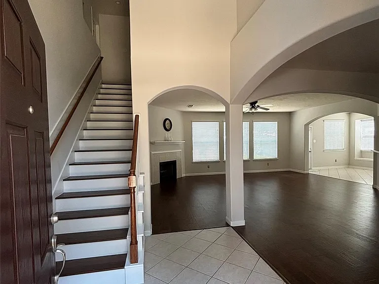 18002 Secret Branch Ln — Photo 2