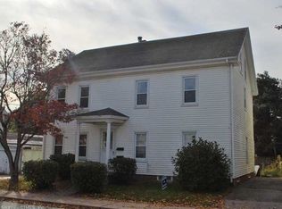 39 Trumbull Ave #1, Stonington, CT 06378