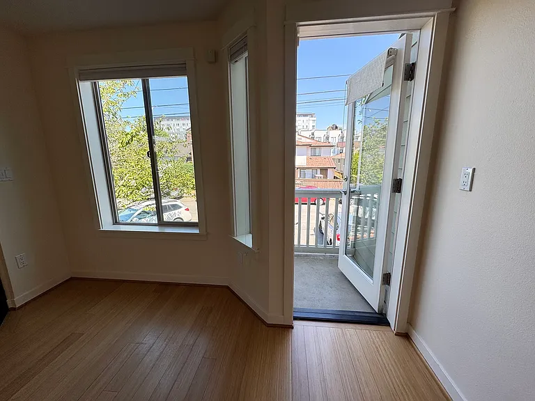 8505B 17th Ave NW — Photo 20