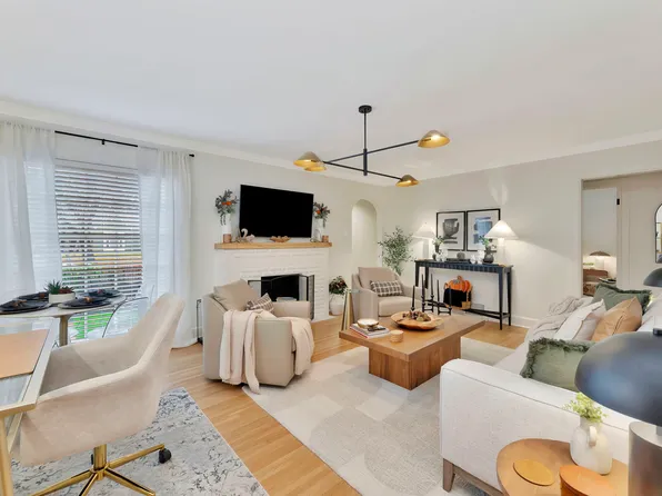 427 N Battin Ave, Wichita, KS 67208