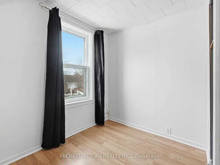20 York St — Photo 32