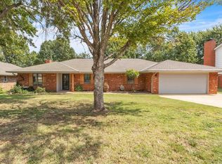 11728 Hastings Ave, Yukon, OK 73099