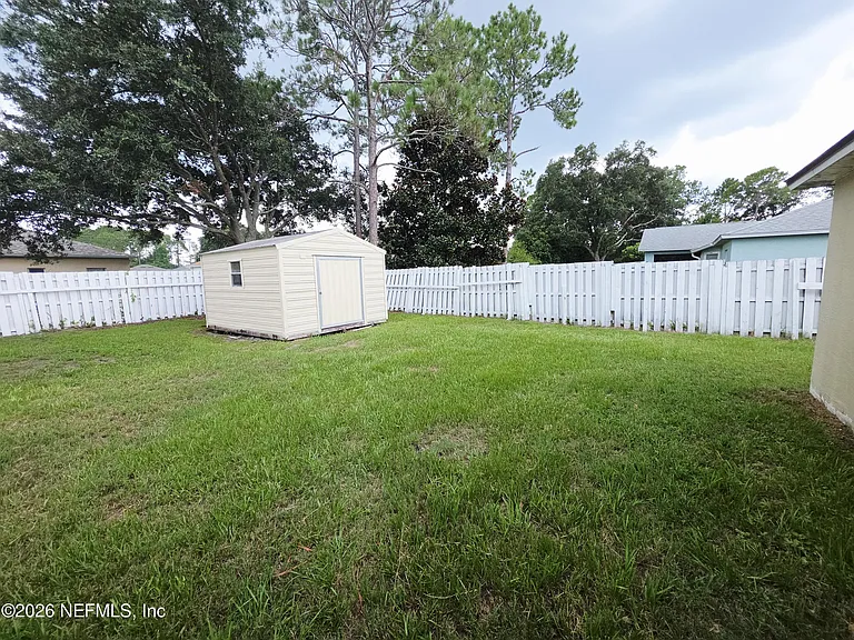 38 Pebble Wood Ln — Photo 20