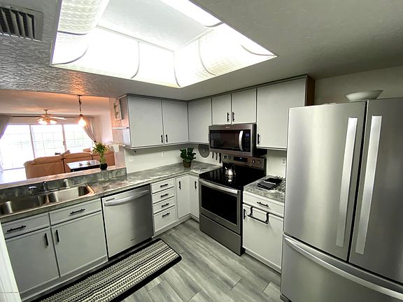 5th image of 580 S Brevard Ave APT 832