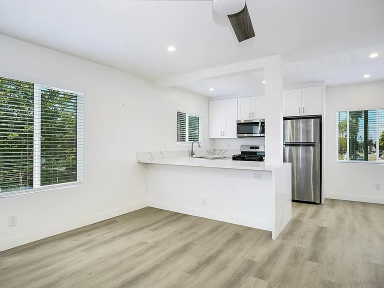 3204 Collier Ave #3204 — Photo 13