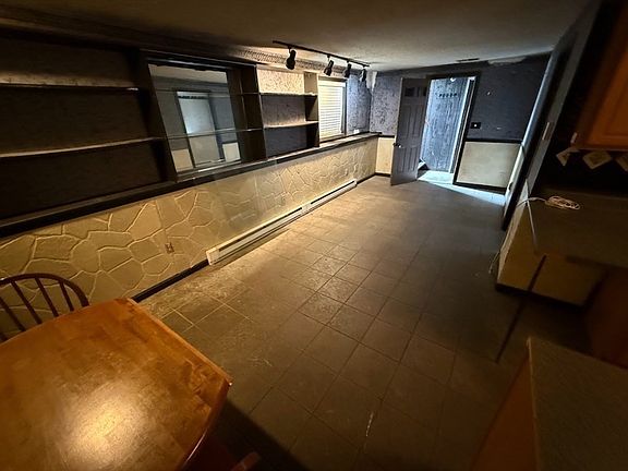 4th image of 163 Ocean Ave W #W