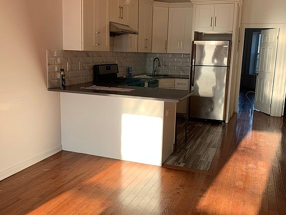 4th image of 8810 102nd Rd Floor 1