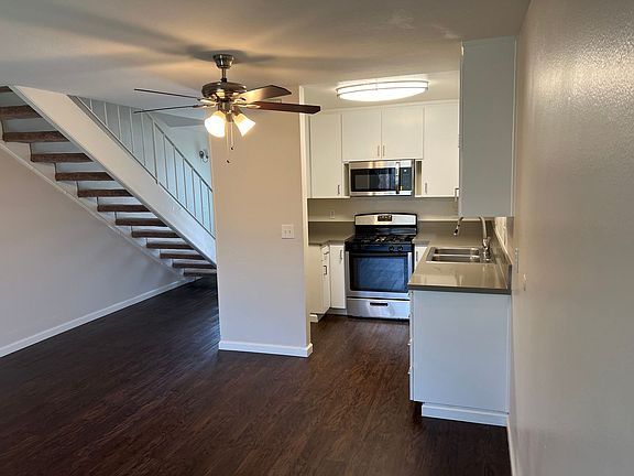 5th image of 345 N Batavia St #2