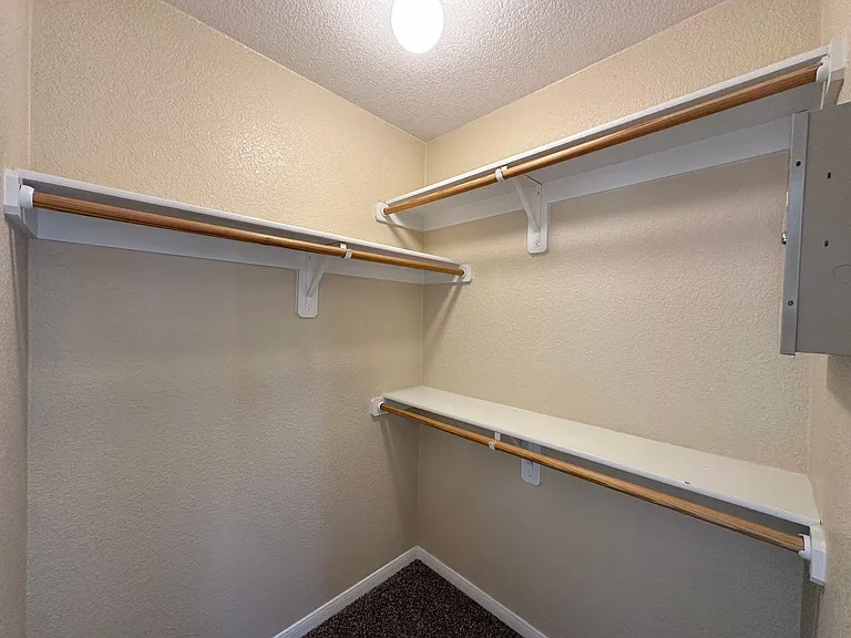 2601 Lavender Ln — Photo 26
